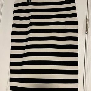 Black and white wide stripes Cassie skirt from Lularoe